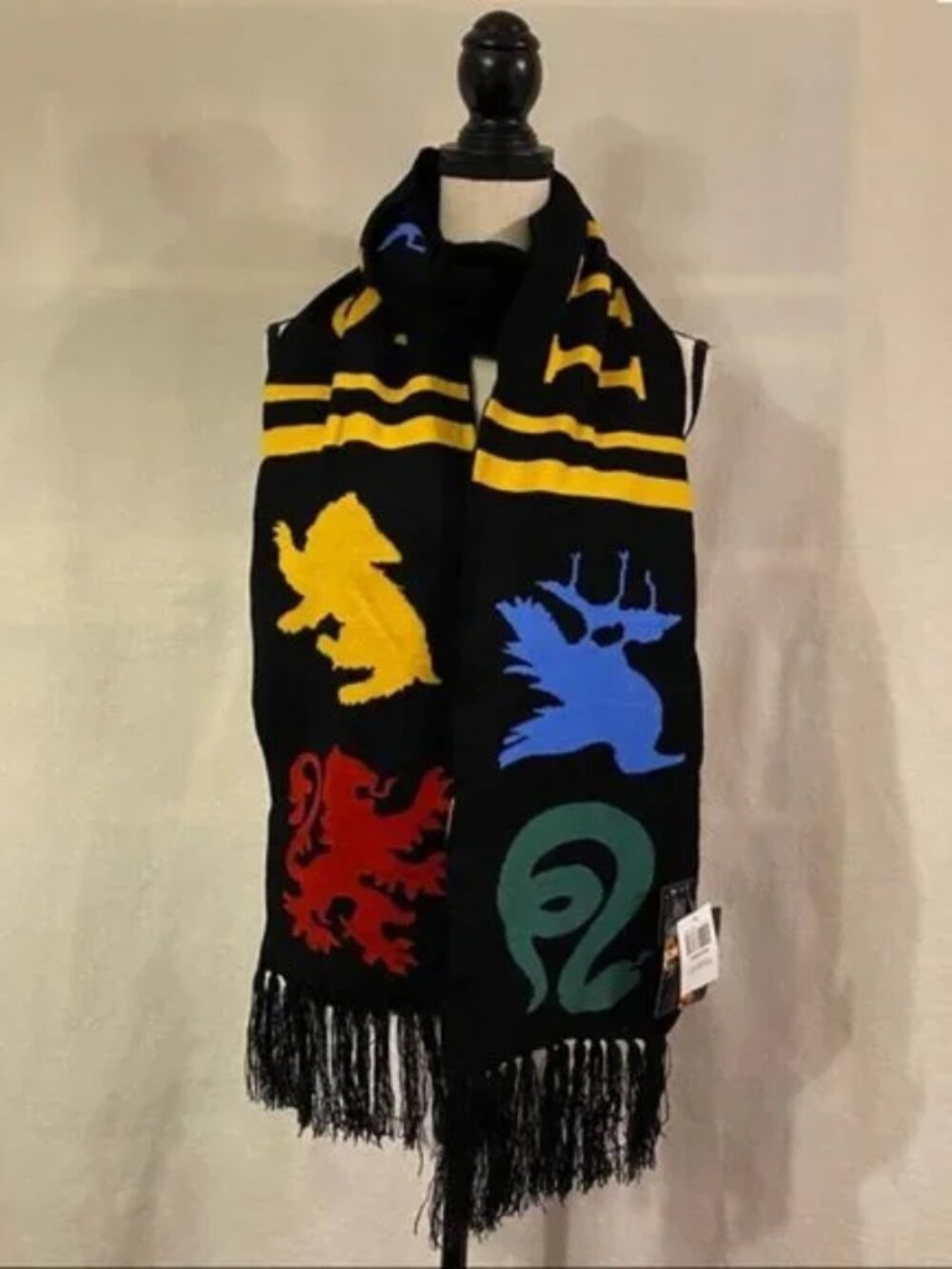 NWT Bioworld Harry Potter Hogwarts houses varsity knit beanie & scarf set